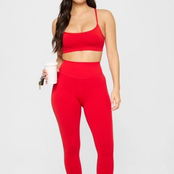 NWT Fabletics Sleek Seamless Strappy Low Impact Bra Heated Red S - Picture 3 of 4